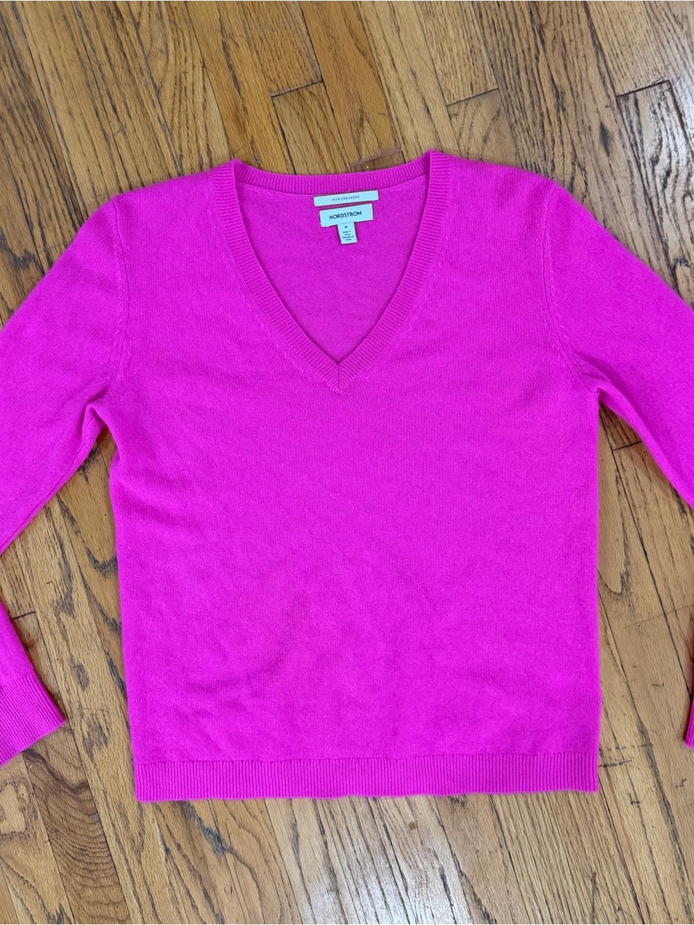 Nordstrom Bright Pink Cashmere V-Neck Sweater M